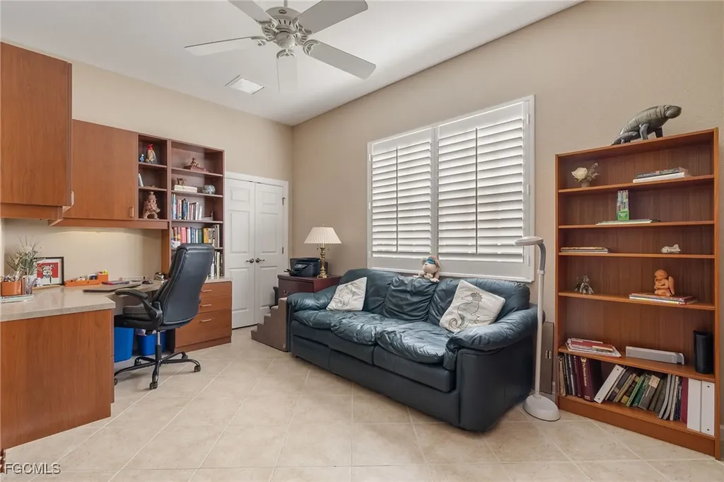 8872 King Henry Court Fort Myers FL 33908