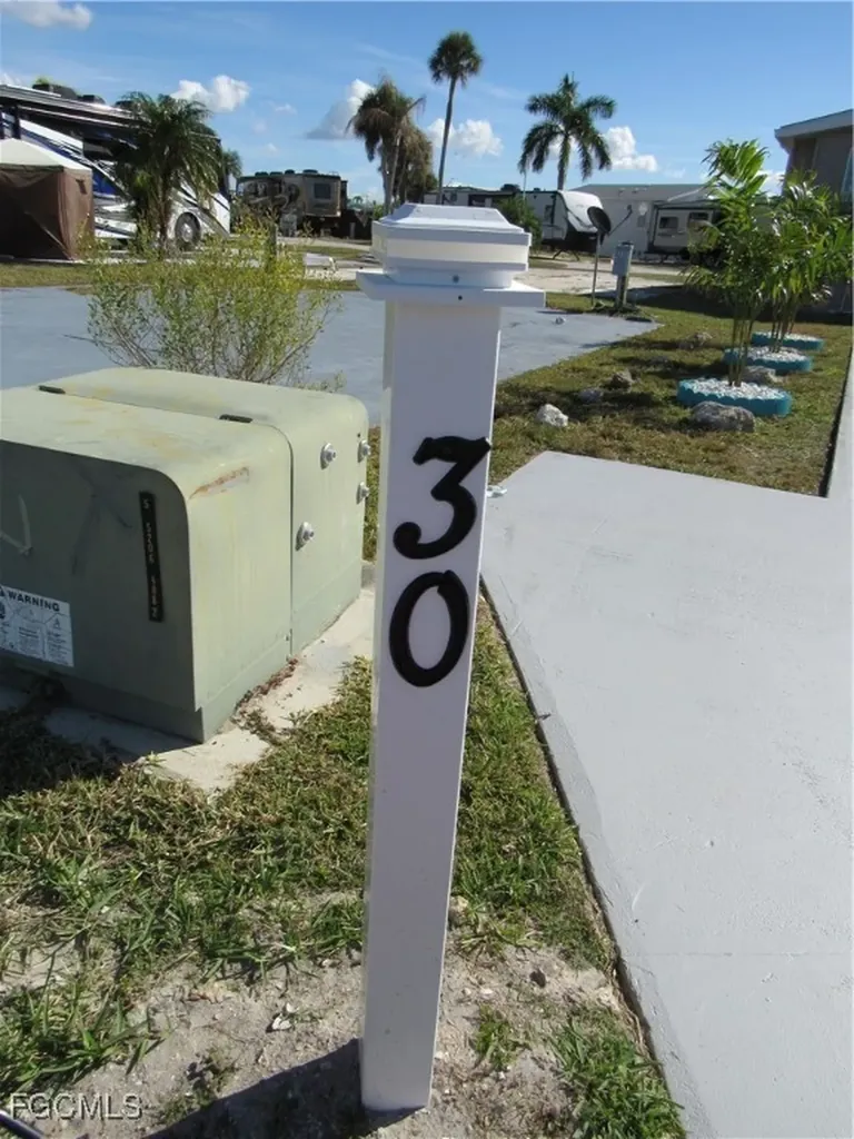 19681 Summerlin #30 Road Fort Myers FL 33908