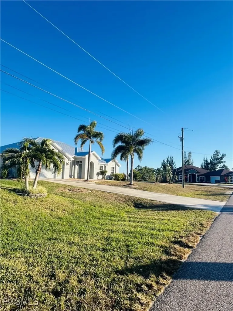 2645 NW 26th Place Cape Coral FL 33993