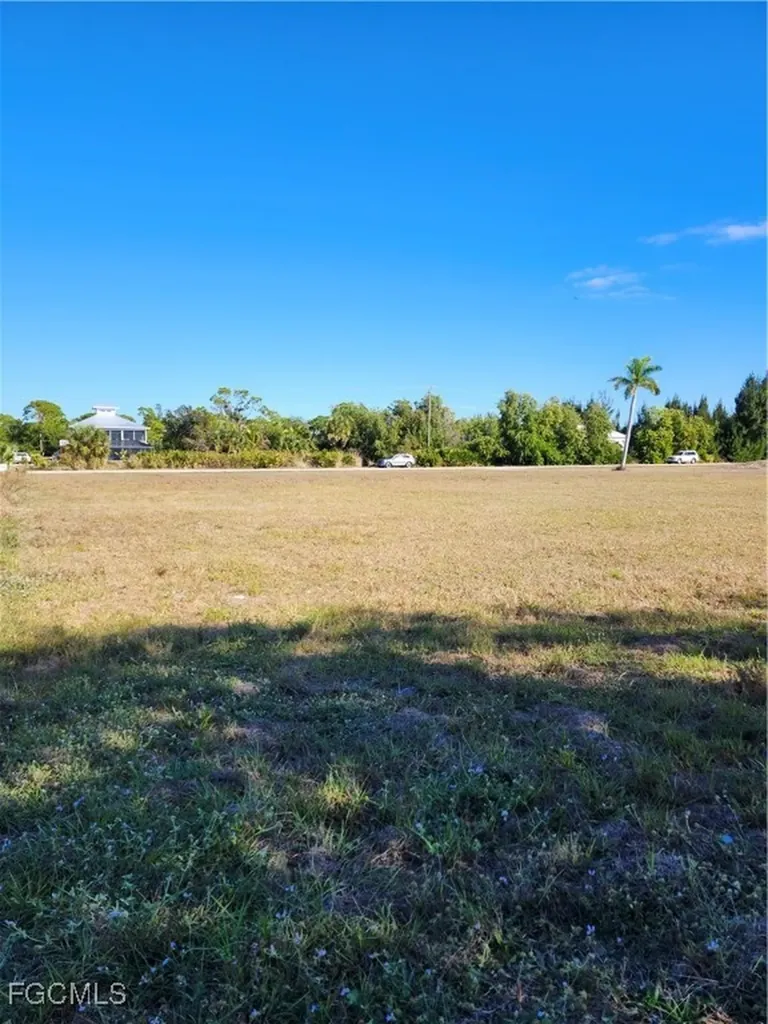 7665 Barrancas Avenue Bokeelia FL 33922