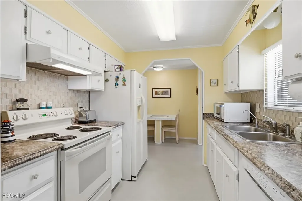 14734 Patrick Henry Road North Fort Myers FL 33917