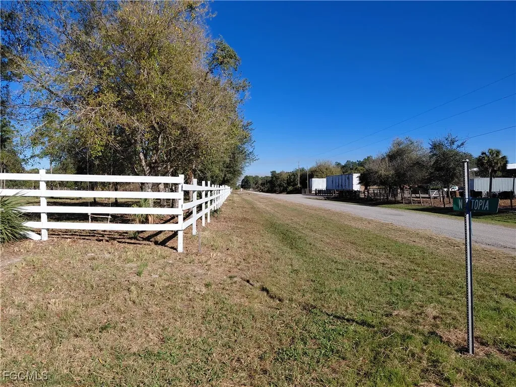 621 Avenida Del Sur Clewiston FL 33440