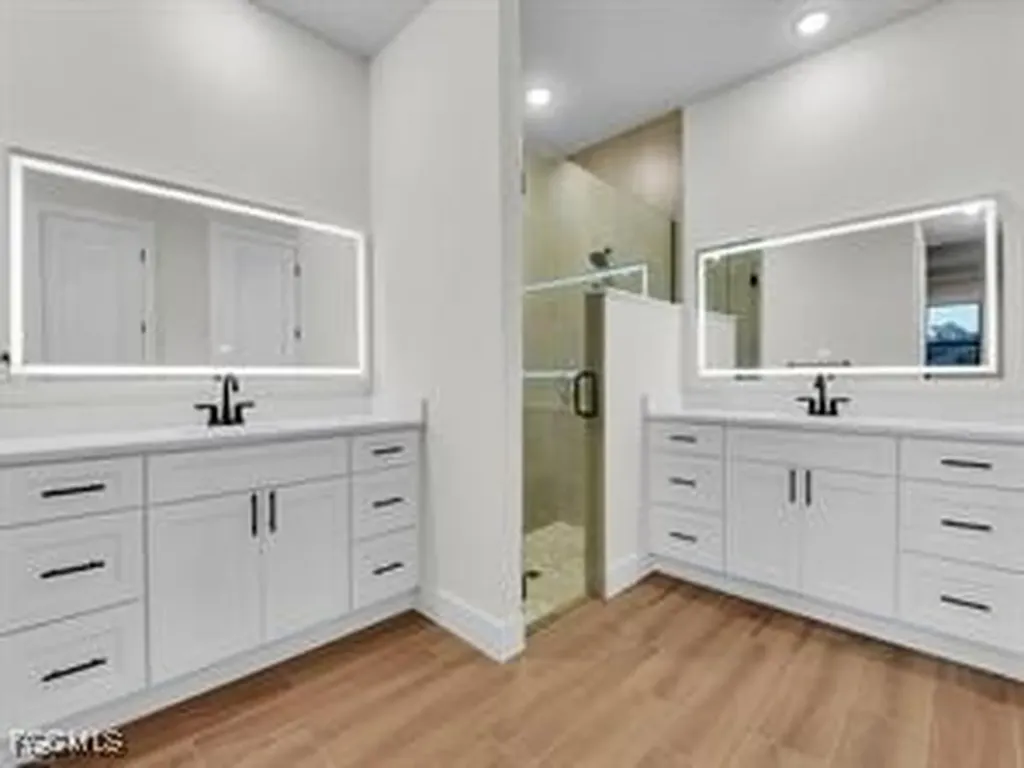 2315 NW 43rd Avenue Cape Coral FL 33993