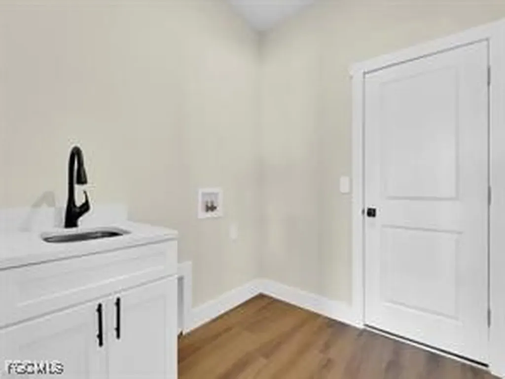 2315 NW 43rd Avenue Cape Coral FL 33993