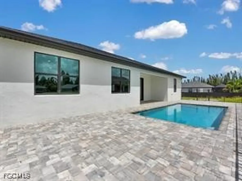 2315 NW 43rd Avenue Cape Coral FL 33993