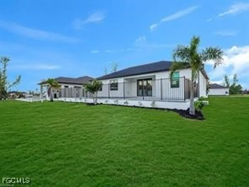 2315 NW 43rd Avenue Cape Coral FL 33993