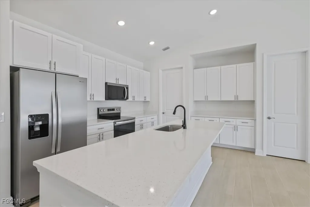144 SE 19th Terrace Cape Coral FL 33990