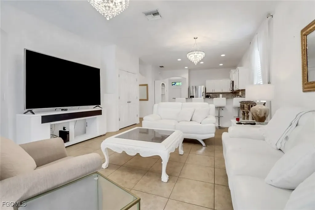 1114 SW Trafalgar Parkway Cape Coral FL 33991