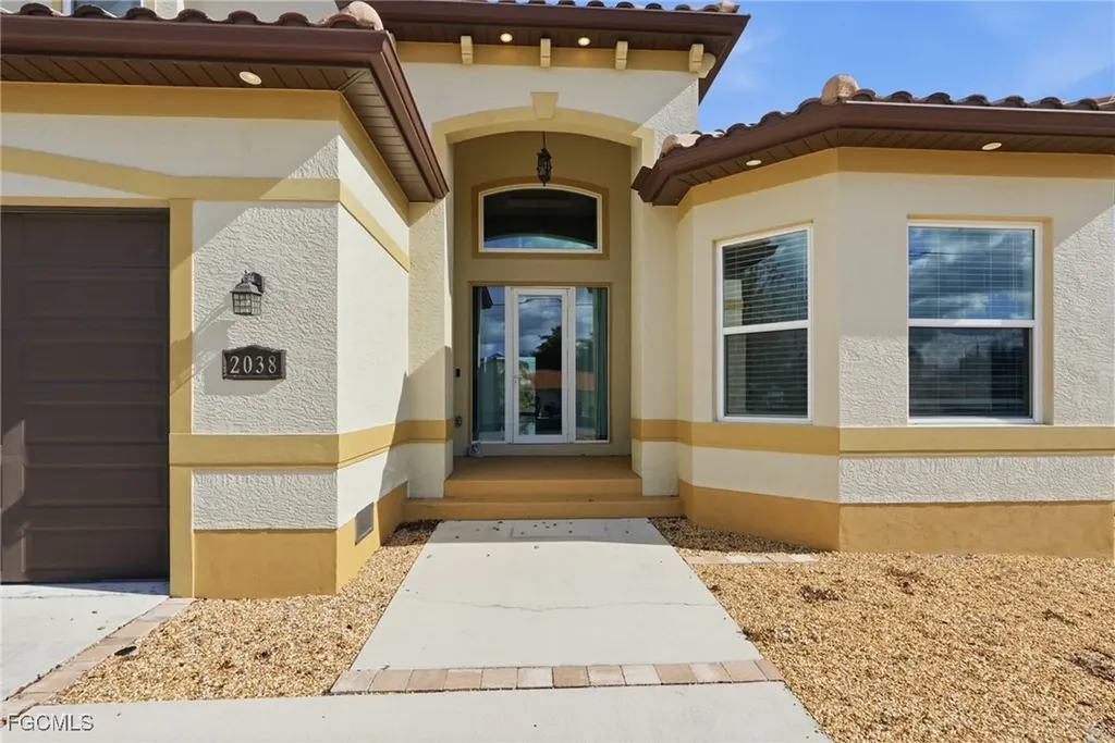 2038 Bahama Avenue Fort Myers FL 33905