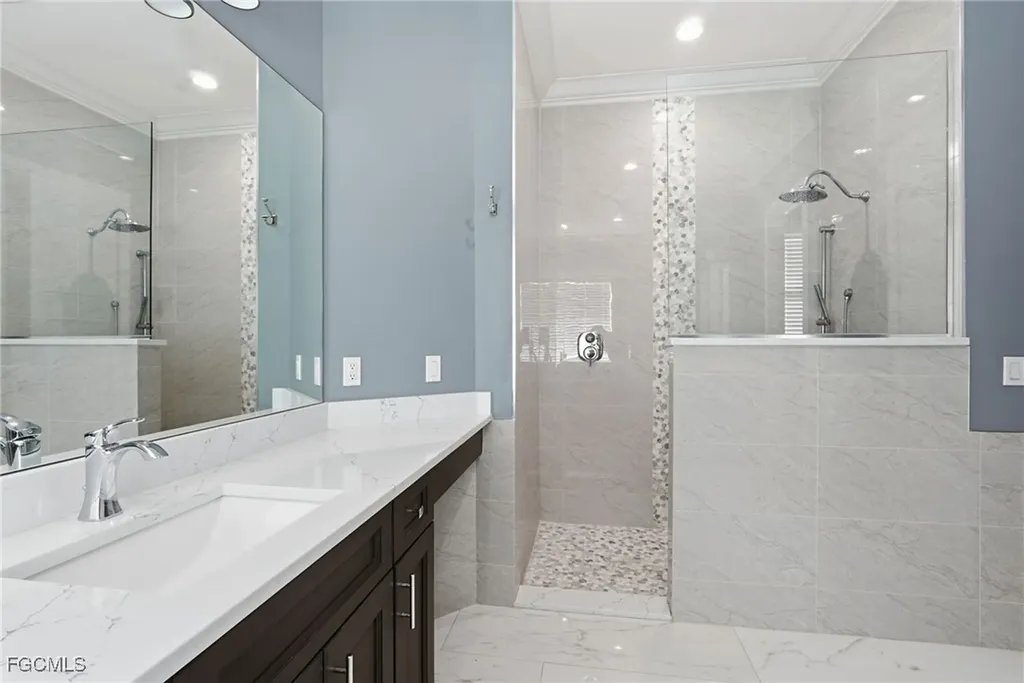2038 Bahama Avenue Fort Myers FL 33905