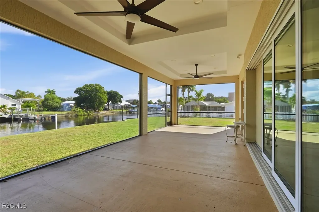 2038 Bahama Avenue Fort Myers FL 33905
