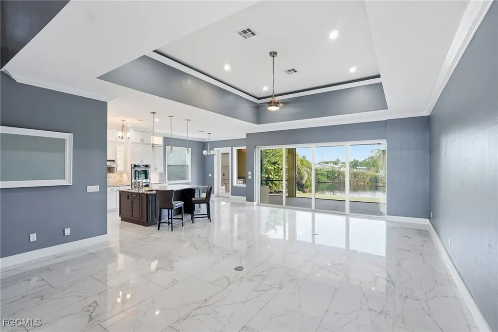 2038 Bahama Avenue Fort Myers FL 33905