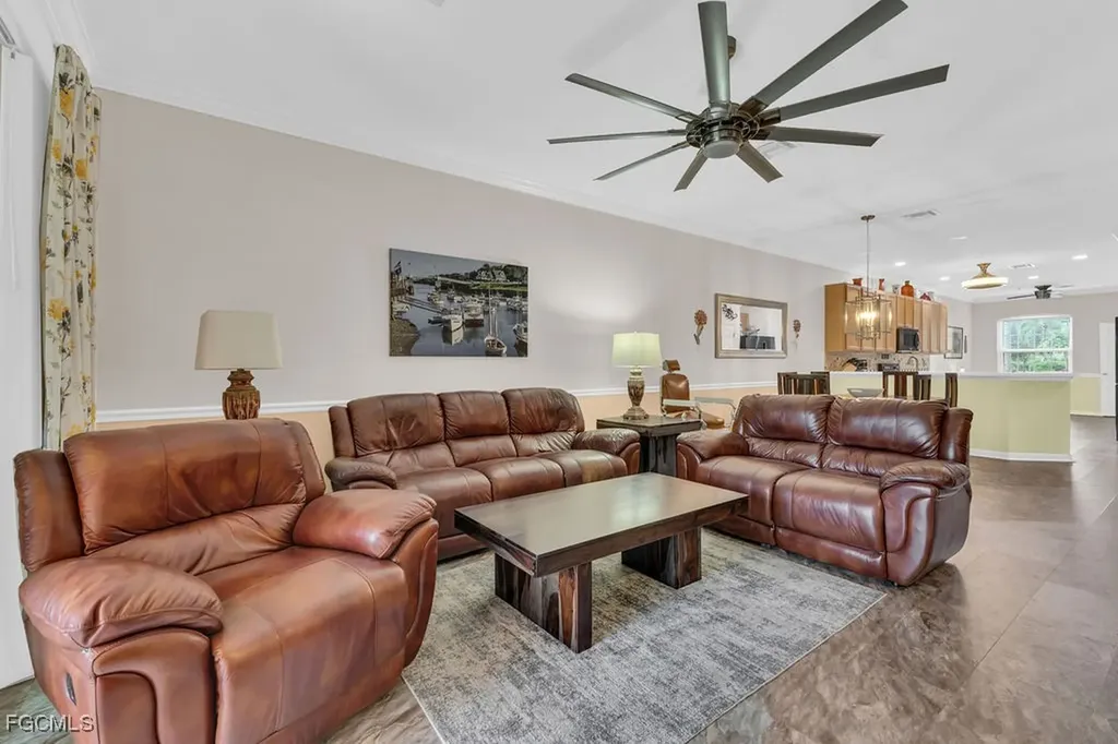 3725 Pino Vista Way Estero FL 33928