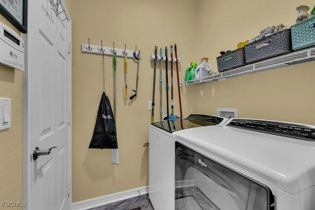 3725 Pino Vista Way Estero FL 33928