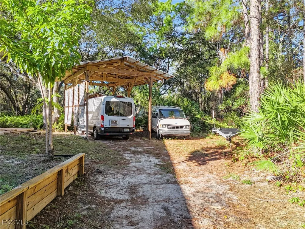 1915 Roosevelt Avenue Lehigh Acres FL 33972