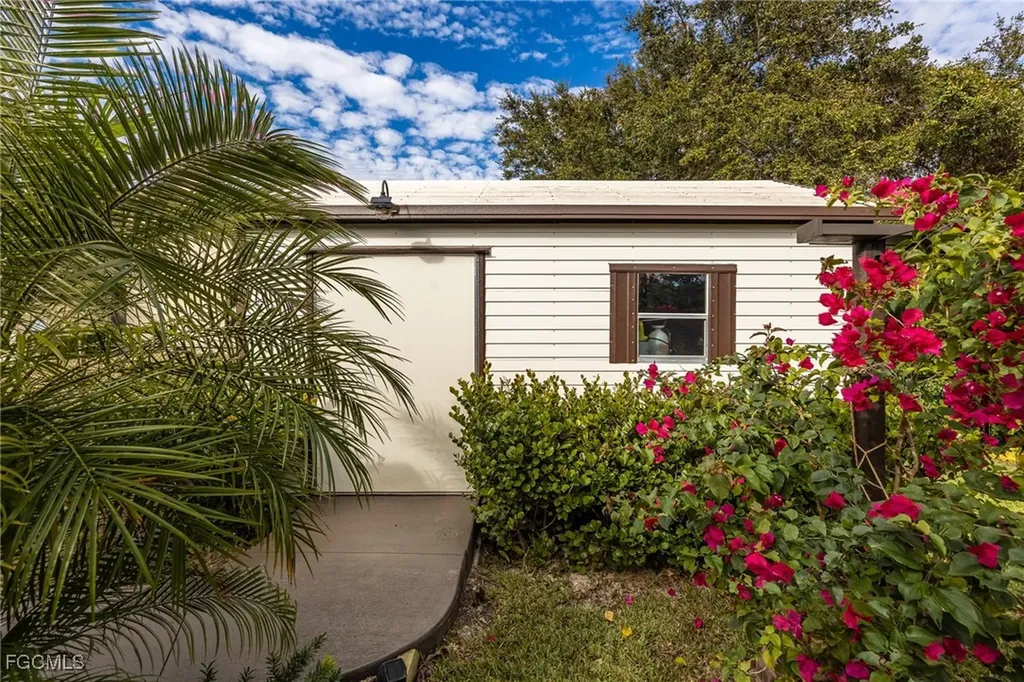 16550 Marc Allen Drive North Fort Myers FL 33917