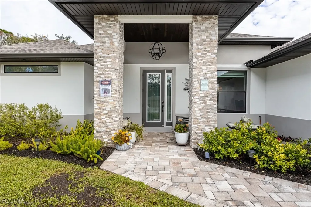 16550 Marc Allen Drive North Fort Myers FL 33917