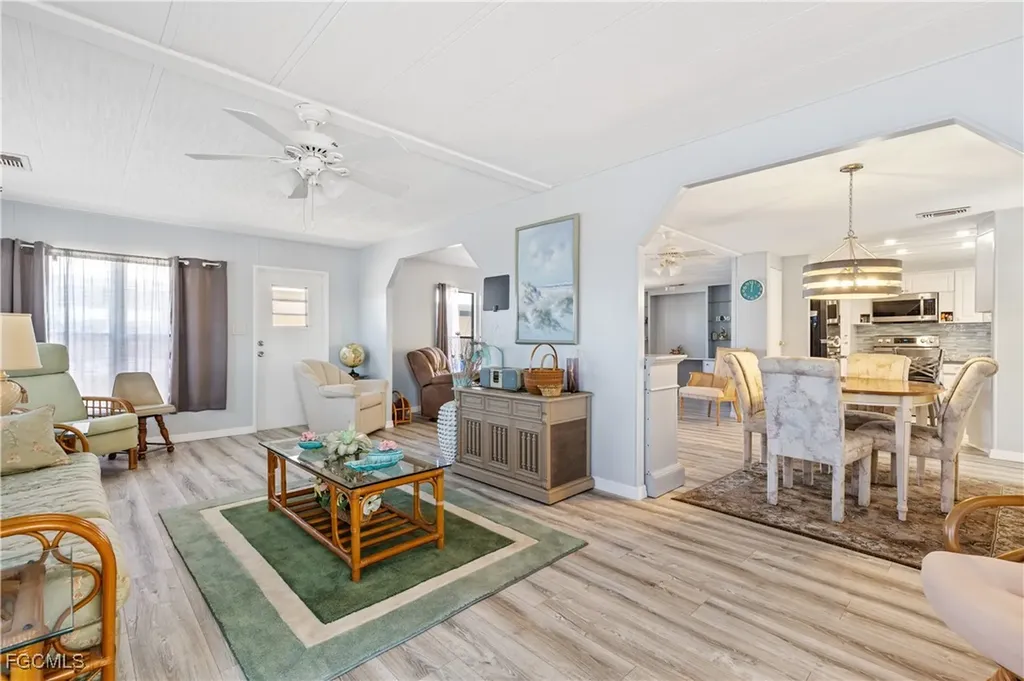 16042 Citron Way North Fort Myers FL 33903