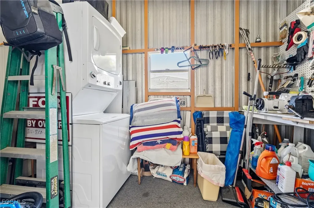 16042 Citron Way North Fort Myers FL 33903