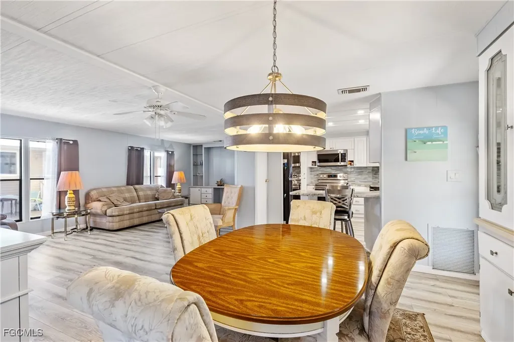 16042 Citron Way North Fort Myers FL 33903