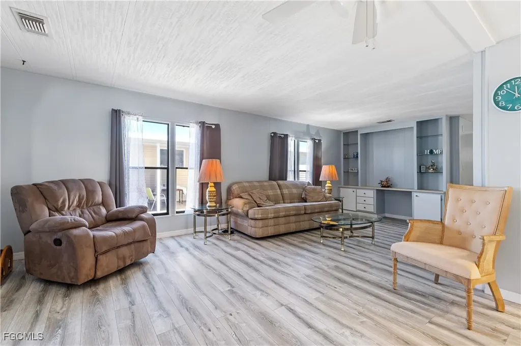 16042 Citron Way North Fort Myers FL 33903