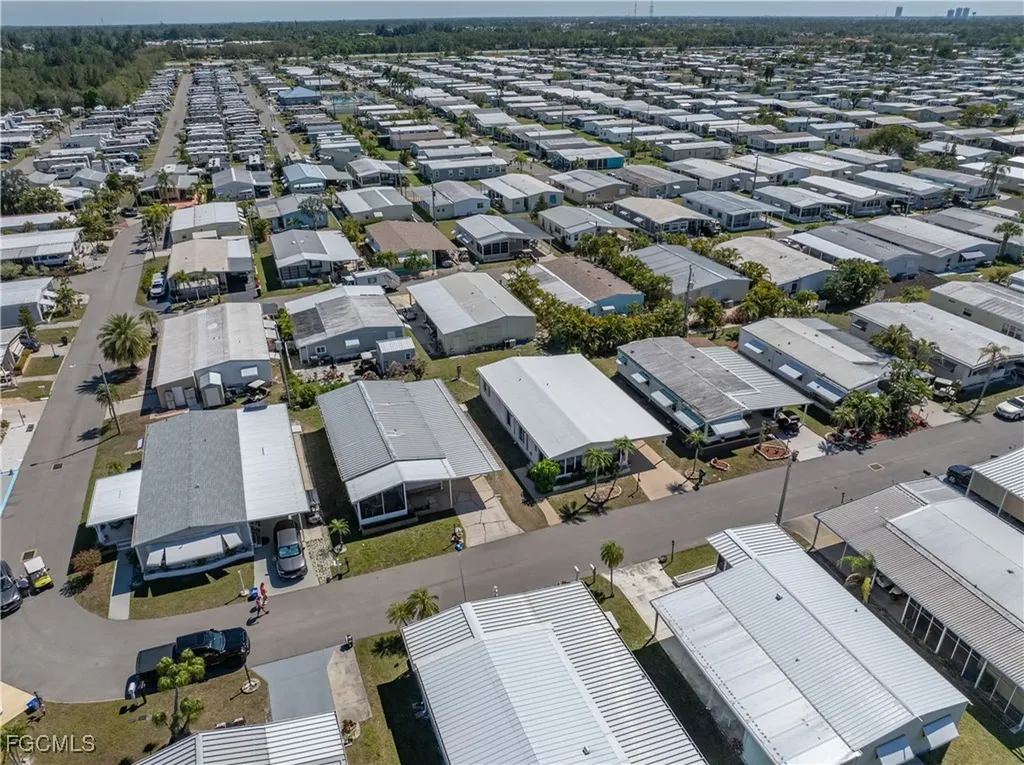 16042 Citron Way North Fort Myers FL 33903