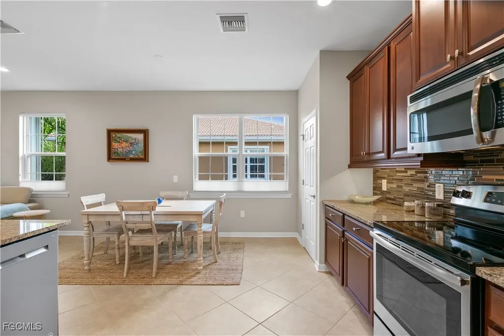 18261 Creekside Preserve Loop Fort Myers FL 33908