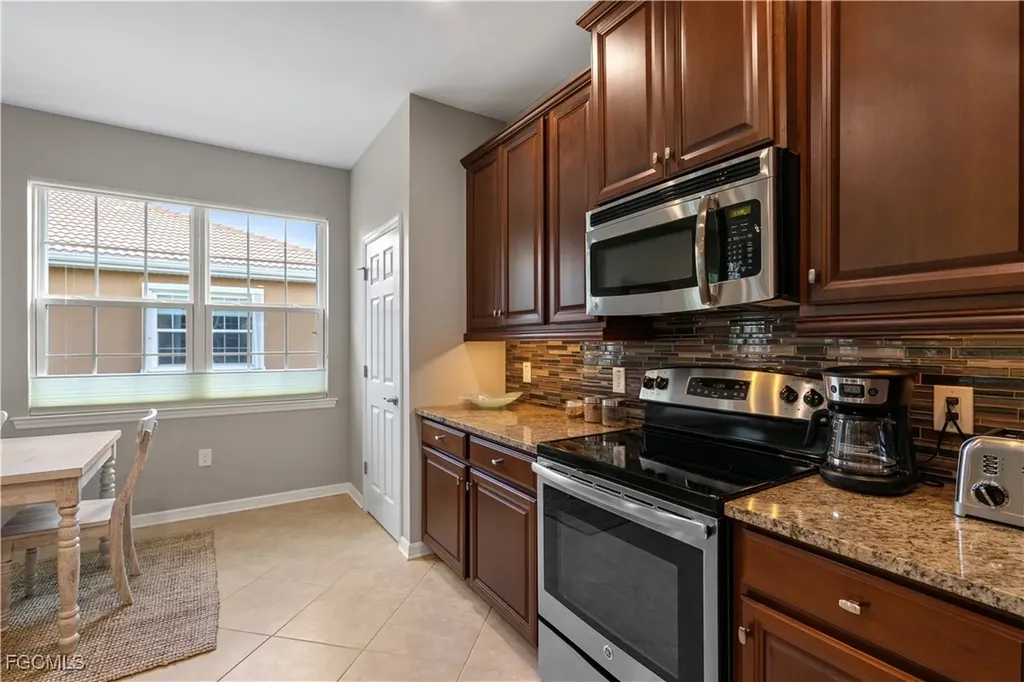 18261 Creekside Preserve Loop Fort Myers FL 33908