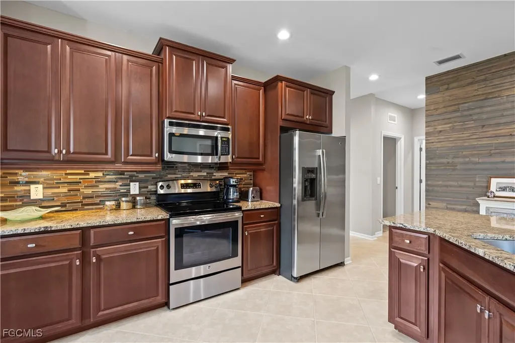 18261 Creekside Preserve Loop Fort Myers FL 33908