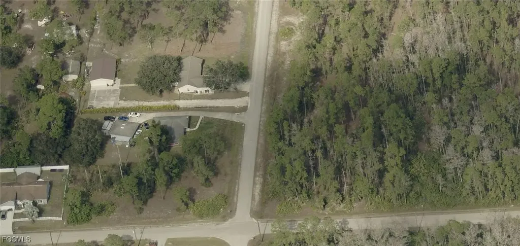 3001 E 23rd Street Alva FL 33920