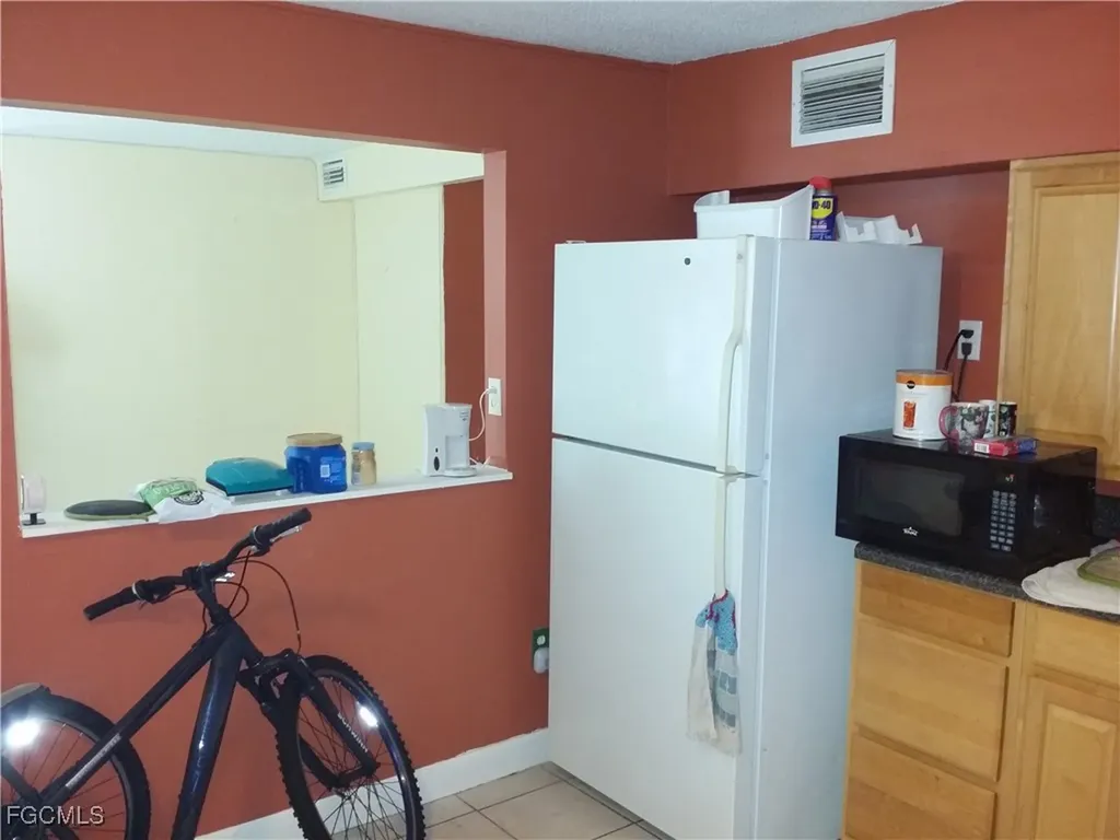 950 Lakeview Drive North Fort Myers FL 33903