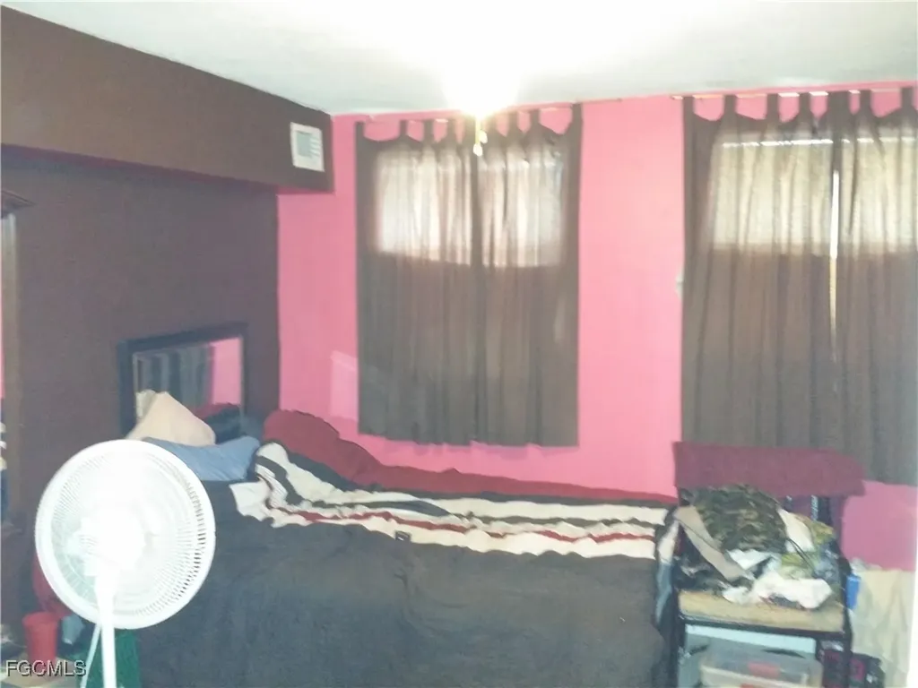 950 Lakeview Drive North Fort Myers FL 33903