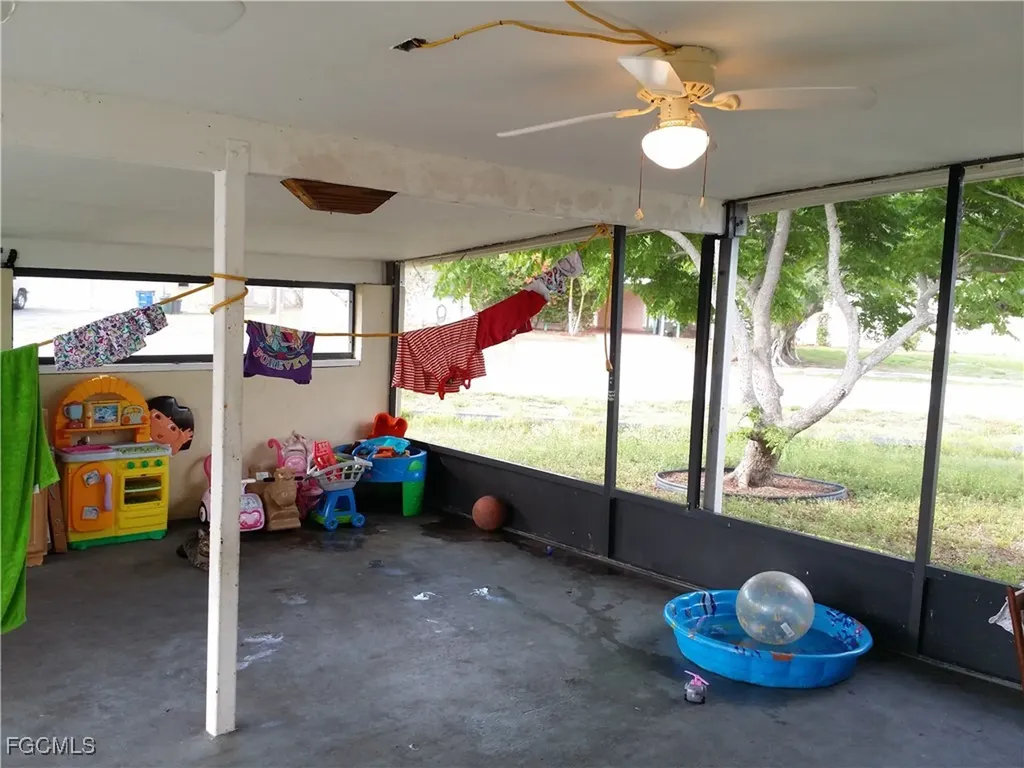 950 Lakeview Drive North Fort Myers FL 33903