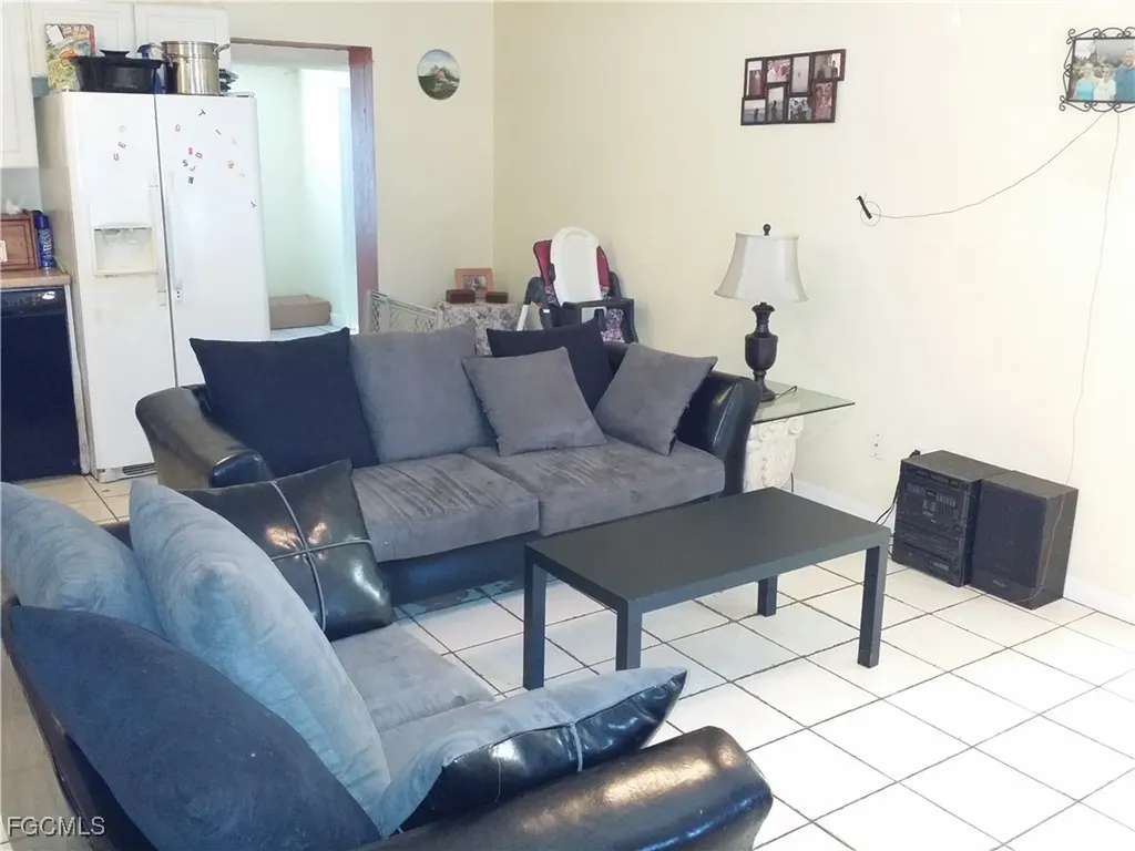 950 Lakeview Drive North Fort Myers FL 33903