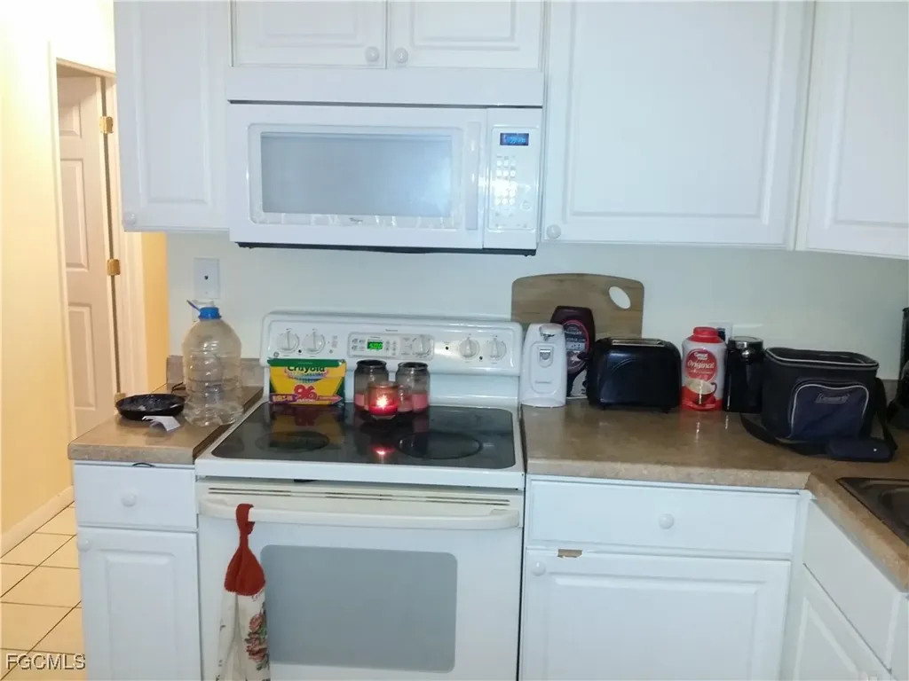 950 Lakeview Drive North Fort Myers FL 33903