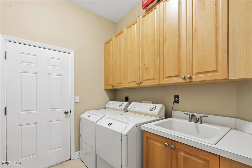 13924 Bently Circle Fort Myers FL 33912