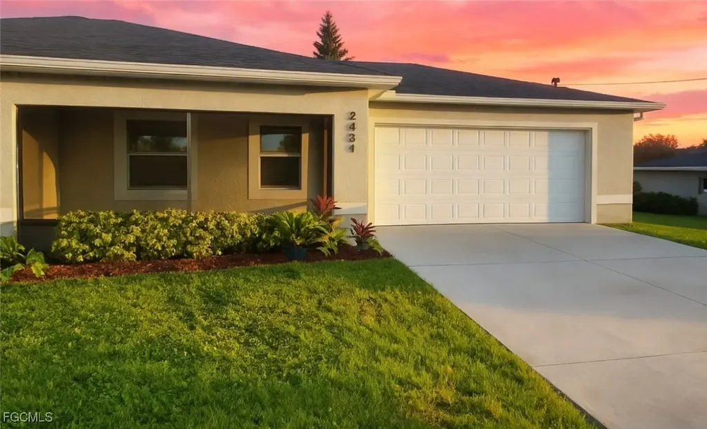 2431 Paul Avenue S Lehigh Acres FL 33973