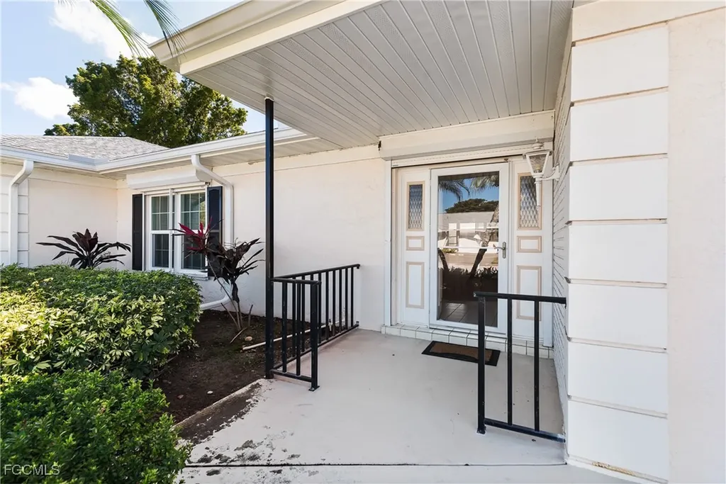 1286 Broadwater Drive Fort Myers FL 33919