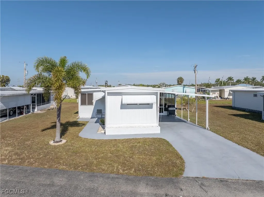3117 Saturn Circle North Fort Myers FL 33903