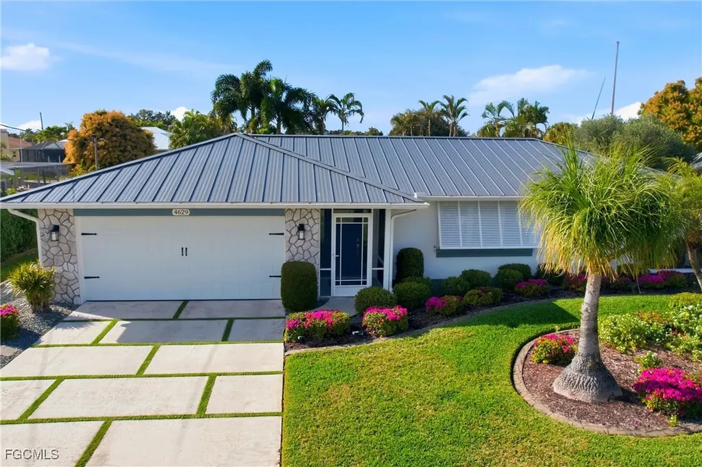 4629 Forest Glen Drive North Fort Myers FL 33903