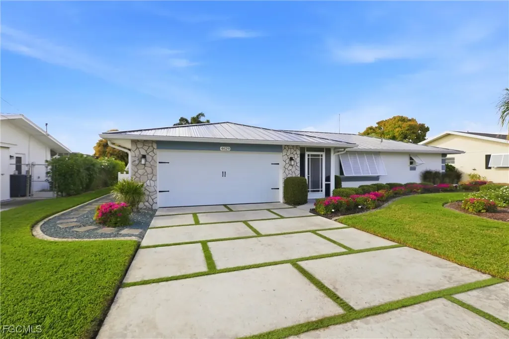 4629 Forest Glen Drive North Fort Myers FL 33903