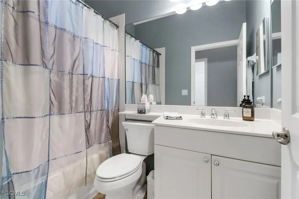 3790 Lakeview Isle Court Fort Myers FL 33905