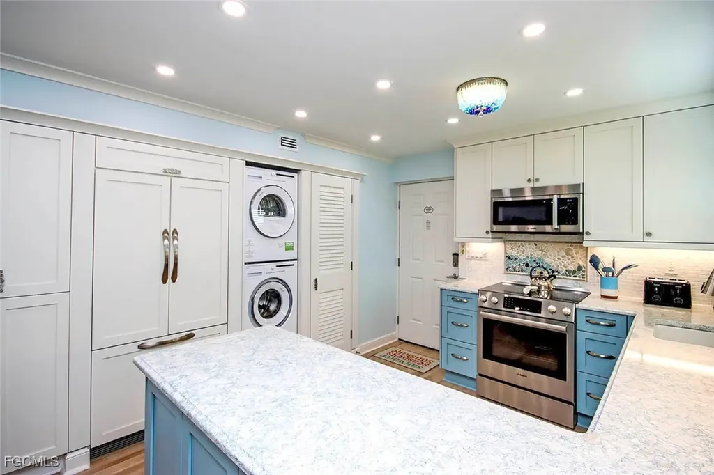 2230 Camino Del Mar Drive Sanibel FL 33957