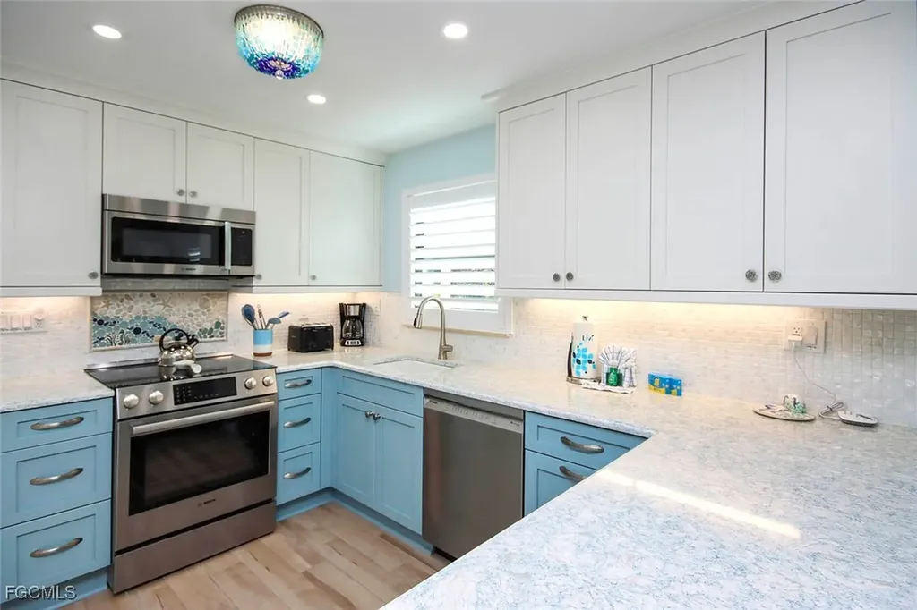 2230 Camino Del Mar Drive Sanibel FL 33957