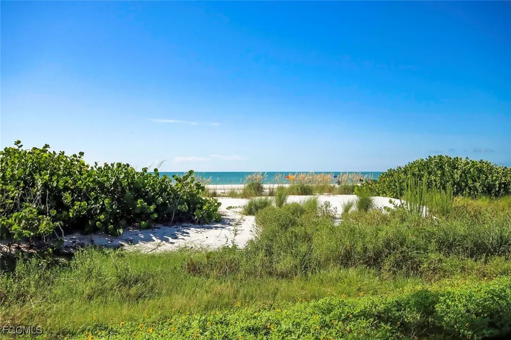 2230 Camino Del Mar Drive Sanibel FL 33957