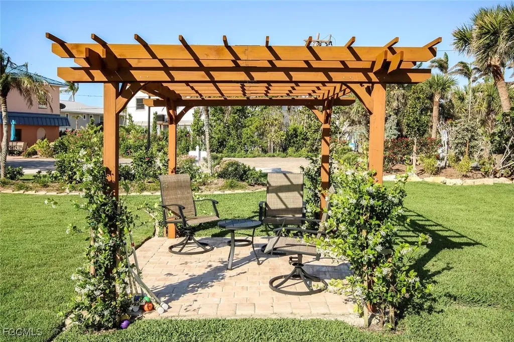 2230 Camino Del Mar Drive Sanibel FL 33957