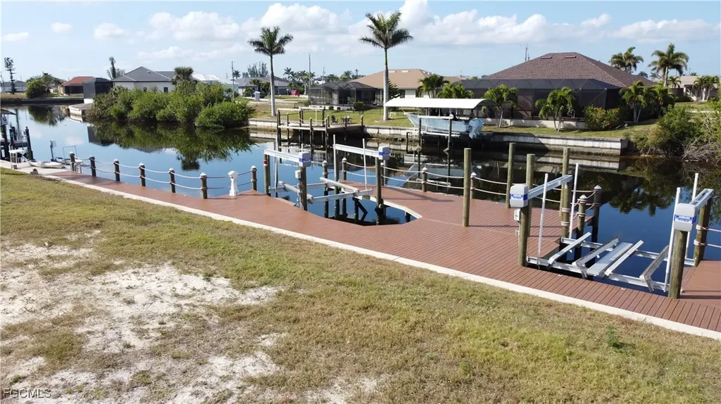 1500 NW 36th Avenue Cape Coral FL 33993