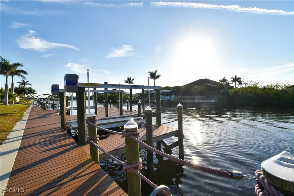 1500 NW 36th Avenue Cape Coral FL 33993