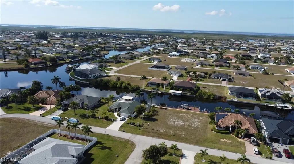 1500 NW 36th Avenue Cape Coral FL 33993
