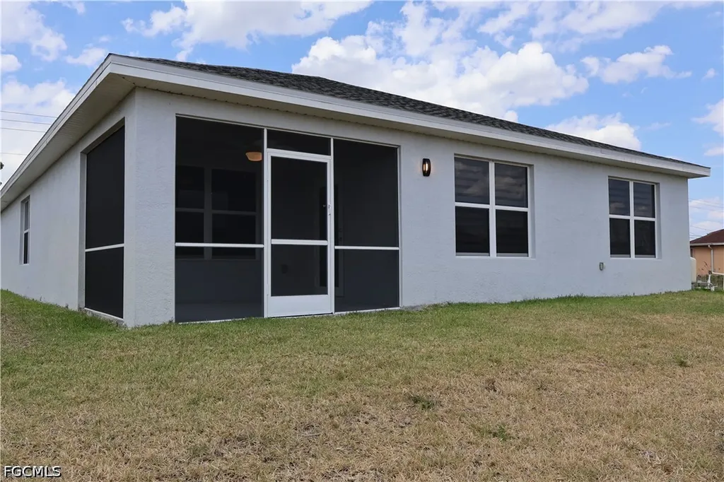 3215 8th Street SW Lehigh Acres FL 33976